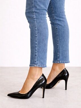 Michael Kors Black Patent Leather Stiletto 4 inch Heels Pumps Size 7 Sexy Classy